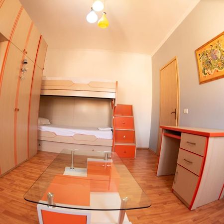 Apartament Egzoni City Center Apartment Berat Exterior photo